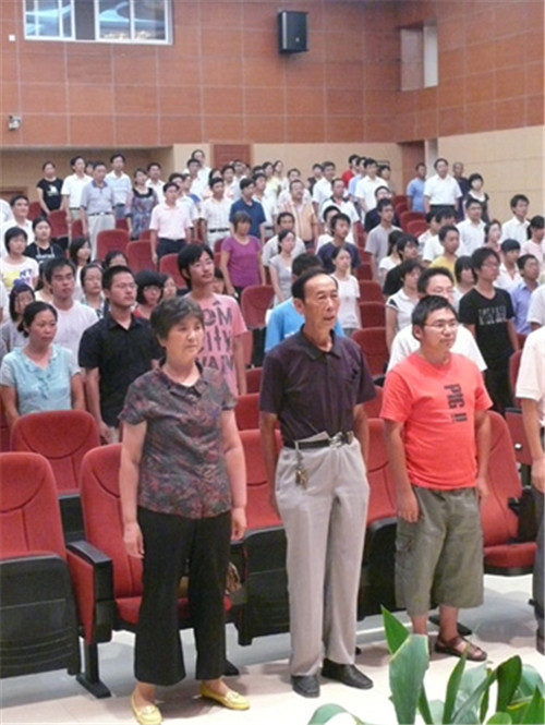 关注慈善 感受温暖