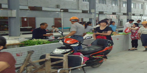 热烈庆祝苏中农副产品交易中心零售市场盛大开业