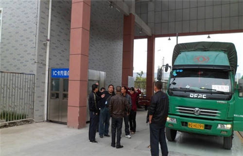 苏中农副产品交易中心果品区进门电子收费系统11月1日上线运营