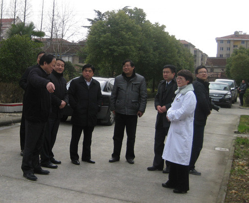 泗阳县人大领导前来老年服务中心考察