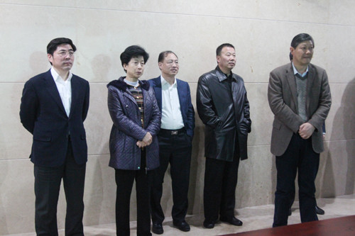 省纪委书记弘强前来叠石桥家纺城考察调研