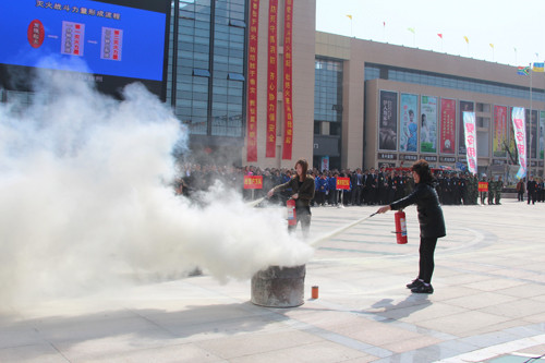 叠石桥国际家纺城举行消防演练运动会