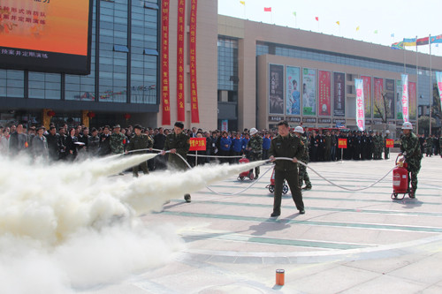 叠石桥国际家纺城举行消防演练运动会