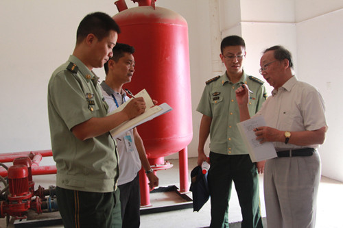 省消防总队调研家纺城三期核心交易区消防工程