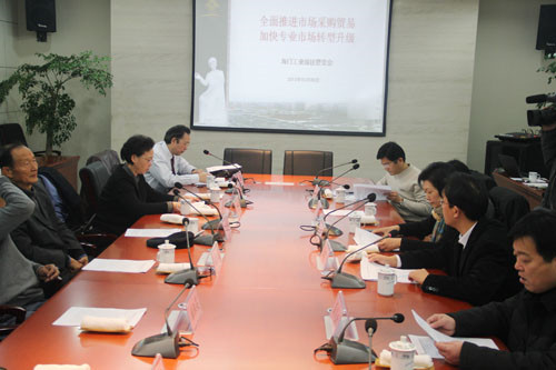 南通人大代表海门代表调研“市场采购贸易方式”申报工作