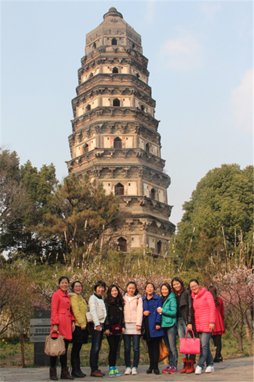 家纺城组织女职工苏州“一日游”活动