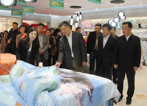 省商务厅及进出口商会系统领导专题考察调研叠石桥家纺外贸发展与市场采购贸易方式工作