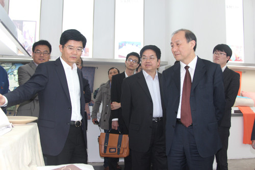 侨商精英考察叠石桥国际家纺城