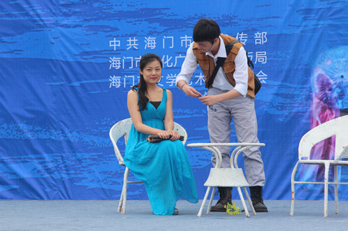 叠石桥国际家纺城核心交易区广场精彩演绎大型原创海门山歌音乐剧江海潮