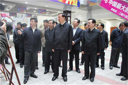 省委书记罗志军在海门工业园区专题调研叠石桥家纺外贸发展与市场采购贸易方式工作