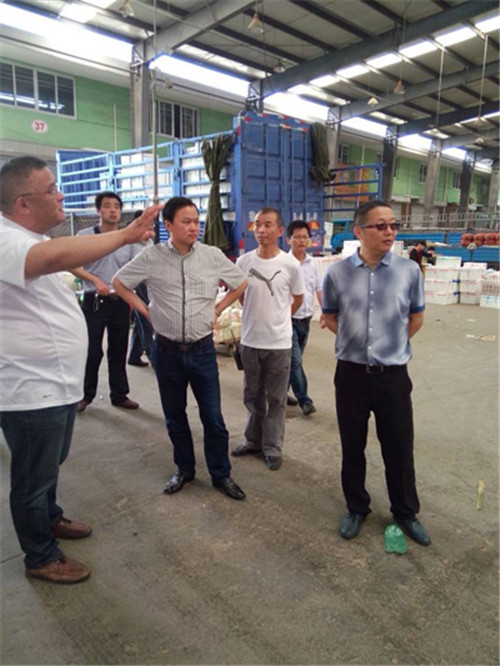 海门市高新区党工委书记樊建兵莅临农批中心调研